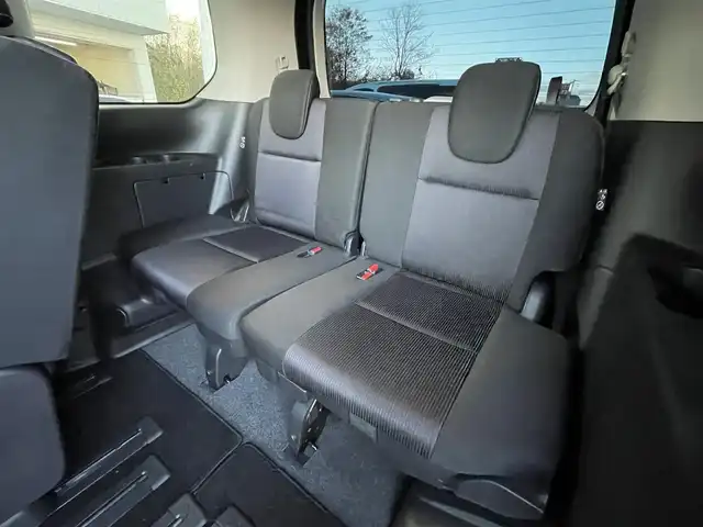 日産 セレナ ハイウェイスターVセレクションⅡ 青森県 2018(平30)年 8.1万km ダイヤモンドブラック 4WD/純正ナビ/フルセグTV/CD/DVD/BT/フリップダウンモニター/ドライブレコーダー/デジタルインナーミラー/ETC/ハンズフリー/エマージェンシーブレーキ/クリアランスソナー/スマートキー×２