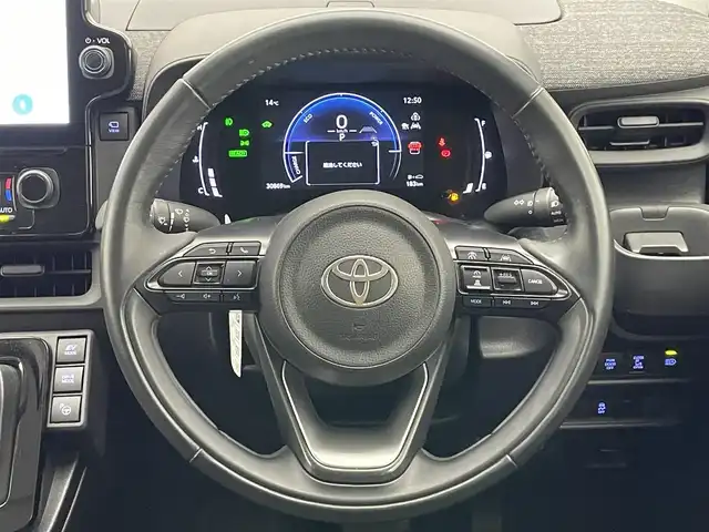 トヨタ シエンタ ハイブリッド Z 愛知県 2023(令5)年 3.1万km ホワイトパールクリスタルシャイン 純１０．５型ＤＡ　トヨタチームメイト　パーキングアシスト　ＢＳＭ　ＡＣ１００Ｖ　全方位カメラ　追従クルコン　フルセグ　ＥＴＣ２．０　セーフティセンス　ステアリングヒーター　シートヒーター　ＬＥＤ　禁煙　コーナーセンサー　フォグランプ　RCTA　ICS ミラキャスト　両側パワスラ　社外フロアマット　USB　Bluetooth　衝突軽減　プッシュスタート　スマートキー　リアサーキュレーター