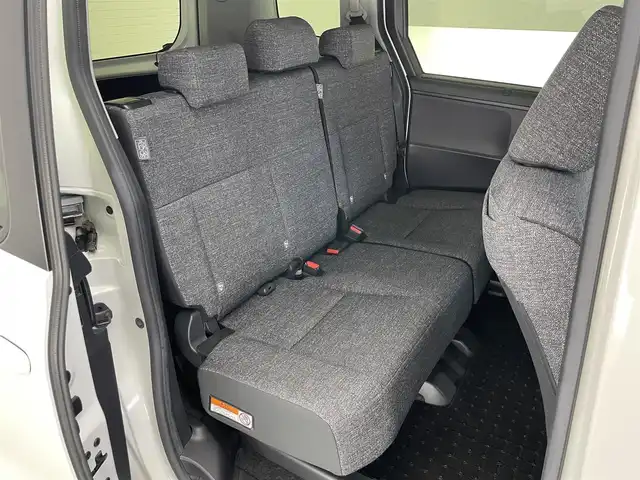 トヨタ シエンタ ハイブリッド Z 愛知県 2023(令5)年 3.1万km ホワイトパールクリスタルシャイン 純１０．５型ＤＡ　トヨタチームメイト　パーキングアシスト　ＢＳＭ　ＡＣ１００Ｖ　全方位カメラ　追従クルコン　フルセグ　ＥＴＣ２．０　セーフティセンス　ステアリングヒーター　シートヒーター　ＬＥＤ　禁煙　コーナーセンサー　フォグランプ　RCTA　ICS ミラキャスト　両側パワスラ　社外フロアマット　USB　Bluetooth　衝突軽減　プッシュスタート　スマートキー　リアサーキュレーター