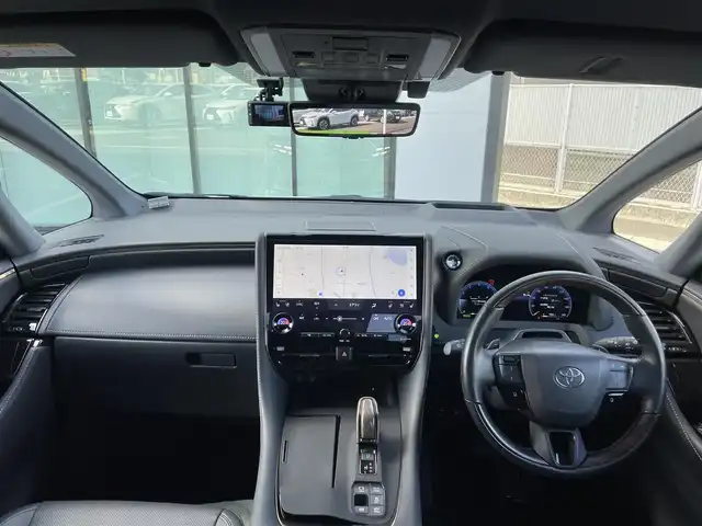 トヨタ アルファードハイブリット Z 香川県 2023(令5)年 3.1万km プラチナホワイトパールマイカ メーカーナビ/１３．２型後席モニター/全方位カメラ/チームメイト/モデリスタエアロ　　/独立ムーンルーフ　/トヨタセーフティセンス　/パワーバックドア　/両側パワースライドドア　/黒革シート/前席シートオプション/・シートヒーター/・エアシート/・パワーシート/運転席メモリ付きシート/デジタルインナーミラー/BSM　/ＨＵＤ　/ＬＥＤヘッドライト/オートライト/オートハイビーム　/ワイヤレス充電　/ビルトインＥＴＣ2.0/前後ドライブレコーダー