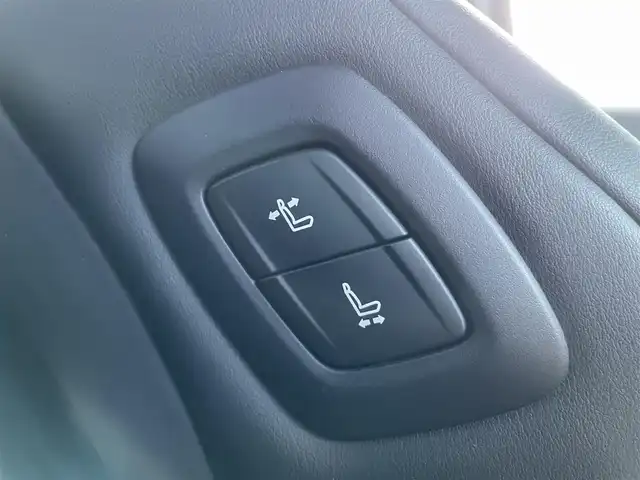 トヨタ アルファードハイブリット Z 香川県 2023(令5)年 3.1万km プラチナホワイトパールマイカ メーカーナビ/１３．２型後席モニター/全方位カメラ/チームメイト/モデリスタエアロ　　/独立ムーンルーフ　/トヨタセーフティセンス　/パワーバックドア　/両側パワースライドドア　/黒革シート/前席シートオプション/・シートヒーター/・エアシート/・パワーシート/運転席メモリ付きシート/デジタルインナーミラー/BSM　/ＨＵＤ　/ＬＥＤヘッドライト/オートライト/オートハイビーム　/ワイヤレス充電　/ビルトインＥＴＣ2.0/前後ドライブレコーダー