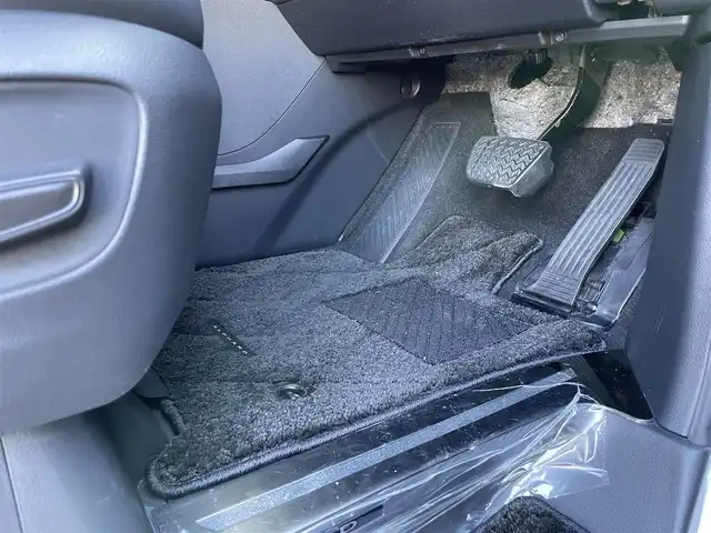 トヨタ アルファードハイブリット Z 香川県 2023(令5)年 3.1万km プラチナホワイトパールマイカ メーカーナビ/１３．２型後席モニター/全方位カメラ/チームメイト/モデリスタエアロ　　/独立ムーンルーフ　/トヨタセーフティセンス　/パワーバックドア　/両側パワースライドドア　/黒革シート/前席シートオプション/・シートヒーター/・エアシート/・パワーシート/運転席メモリ付きシート/デジタルインナーミラー/BSM　/ＨＵＤ　/ＬＥＤヘッドライト/オートライト/オートハイビーム　/ワイヤレス充電　/ビルトインＥＴＣ2.0/前後ドライブレコーダー