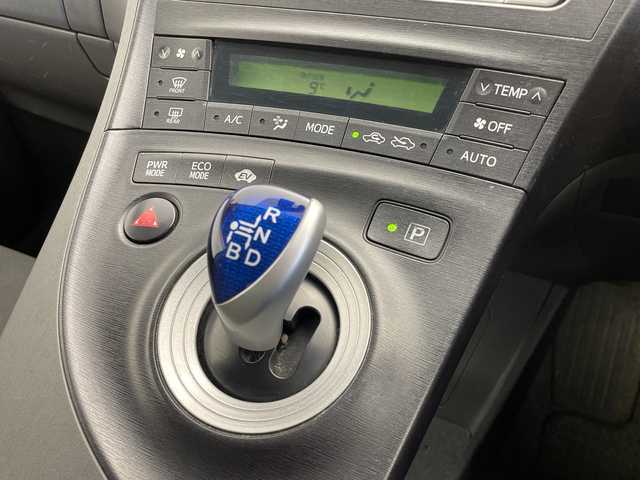 トヨタ プリウス S 愛知県 2010(平22)年 11.2万km アクアマイカメタリック 純正ナビ/・Bluetooth/・フルセグ/・DVD/CD/・SD音楽録音/バックカメラ/ドライブレコーダー/ビルドインＥＴＣ　/スペアキー/スマートキー/オートライト