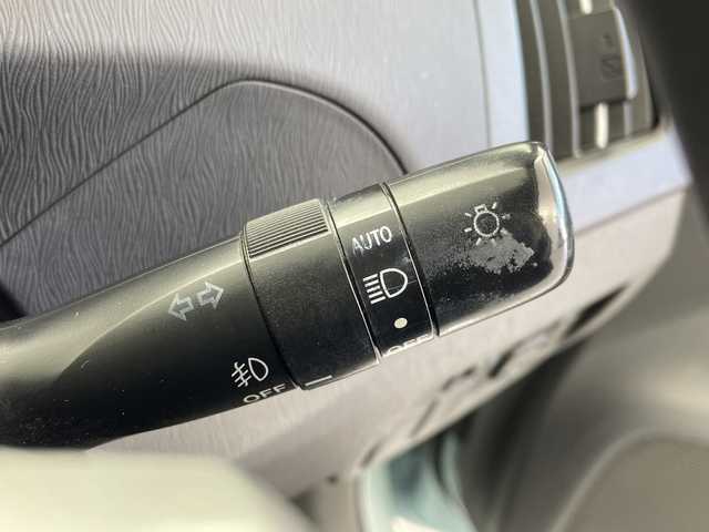 トヨタ プリウス S 愛知県 2010(平22)年 11.2万km アクアマイカメタリック 純正ナビ/・Bluetooth/・フルセグ/・DVD/CD/・SD音楽録音/バックカメラ/ドライブレコーダー/ビルドインＥＴＣ　/スペアキー/スマートキー/オートライト