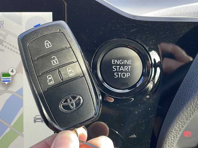 トヨタ ヴォクシー S－G 岩手県 2023(令5)年 3.1万km ホワイトパールクリスタルシャイン トヨタセーフティセンス　１０．５型ナビ　バックＣ　ＡｐｐｌｅＣａｒＰｌａｙ　ＡｎｄｒｏｉｄＡｕｔｏ　ＵＳＢ接続　フルセグ　ＥＴＣ２．０　両側パワースライドドア　純正１６インチＡＷ　ＬＥＤオートライト