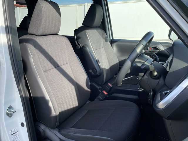 トヨタ ヴォクシー S－G 岩手県 2023(令5)年 3.1万km ホワイトパールクリスタルシャイン トヨタセーフティセンス　１０．５型ナビ　バックＣ　ＡｐｐｌｅＣａｒＰｌａｙ　ＡｎｄｒｏｉｄＡｕｔｏ　ＵＳＢ接続　フルセグ　ＥＴＣ２．０　両側パワースライドドア　純正１６インチＡＷ　ＬＥＤオートライト