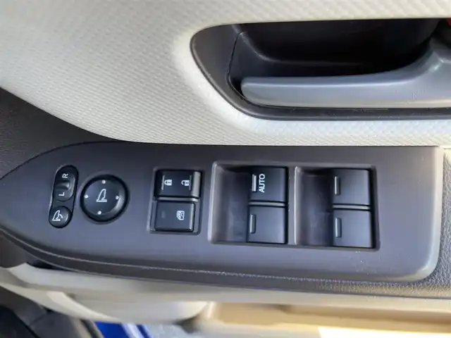 ホンダ Ｎ ＢＯＸ G EX ホンダセンシング 山梨県 2020(令2)年 10万km ブリリアントスポーティブルーメタリック2トーン (株)IDOMが運営する【じしゃロン甲府店】の自社ローン専用車両になります。こちらは現金またはオートローンご利用時の価格です。自社ローンご希望の方は別途その旨お申付け下さい/Honda SENSING/スマートキー/左側パワースライドドア/レーダークルーズコントロール/ステアリングオーディオコントロール/純正Ｇａｔｈｅｒｓナビ/ＣＤ・ｉｐｏｄ・ＵＳＢ・ＢＴオーディオ接続可能/バックカメラ/ビルトインＥＴＣ/LEDオートライト/Ｄ・Ｎ席シートヒーター　/助手席スーパースライドシート/プラズマクラスター技術搭載フルオート・エアコンディショナー/保証書・取説書