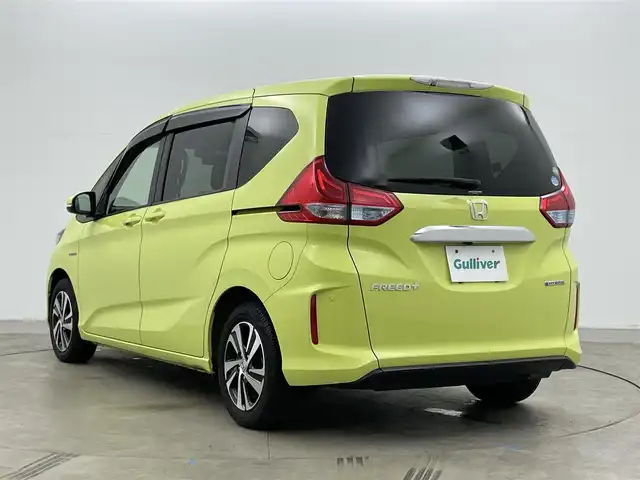 ホンダ フリード＋ ハイブリット EX 岡山県 2016(平28)年 3.2万km シトロンドロップ 純正ナビ(VXM-175VFi)/(Bluetooth/CD/DVD/フルセグTV)/両側電動スライド/バックカメラ/ハーフレザー/コーナーセンサー(前後)/シートヒーター(運転席・助手席)/LEDヘッドライト/レーダークルーズコントロール/スマートキー(1本)/ビルトインETC/社外ドライブレコーダー(前)/禁煙車/レーンアシスト/純正15インチアルミホイール/純正フロアマット