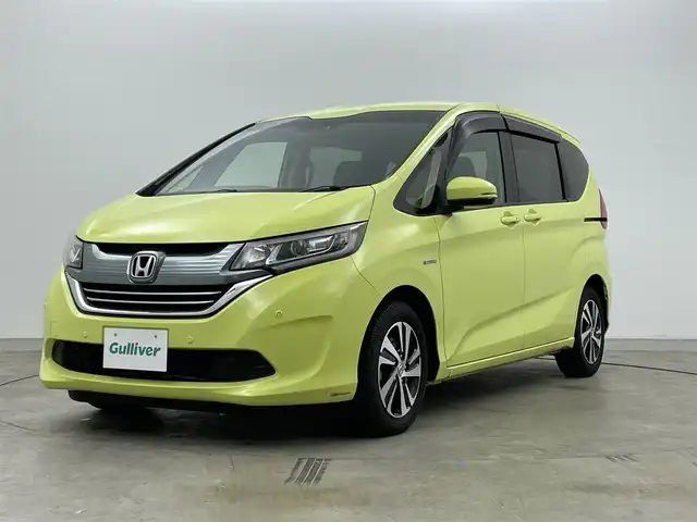 ホンダ フリード＋ ハイブリット EX 岡山県 2016(平28)年 3.2万km シトロンドロップ 純正ナビ(VXM-175VFi)/(Bluetooth/CD/DVD/フルセグTV)/両側電動スライド/バックカメラ/ハーフレザー/コーナーセンサー(前後)/シートヒーター(運転席・助手席)/LEDヘッドライト/レーダークルーズコントロール/スマートキー(1本)/ビルトインETC/社外ドライブレコーダー(前)/禁煙車/レーンアシスト/純正15インチアルミホイール/純正フロアマット