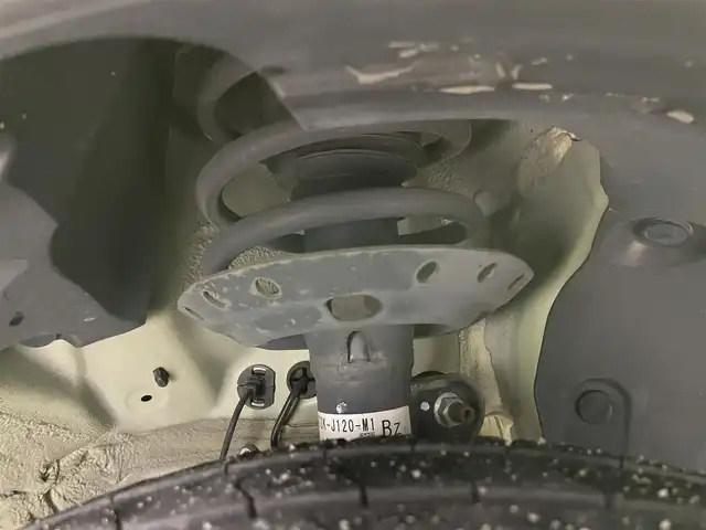 ホンダ フリード＋ ハイブリット EX 岡山県 2016(平28)年 3.2万km シトロンドロップ 純正ナビ(VXM-175VFi)/(Bluetooth/CD/DVD/フルセグTV)/両側電動スライド/バックカメラ/ハーフレザー/コーナーセンサー(前後)/シートヒーター(運転席・助手席)/LEDヘッドライト/レーダークルーズコントロール/スマートキー(1本)/ビルトインETC/社外ドライブレコーダー(前)/禁煙車/レーンアシスト/純正15インチアルミホイール/純正フロアマット