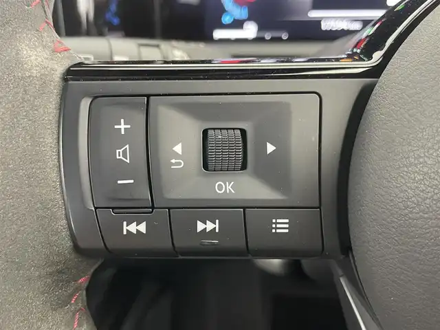 日産 オーラ ニスモ 茨城県 2022(令4)年 1.8万km スーパーブラック 純正９インチナビ　アラウンドビューモニター　ＢＳＭ　プロパイロット　レーダークルーズコントロール　ビルトインＥＴＣ２．０　デジタルインナーミラー　ワイヤレス充電　ＨＤＭＩ　純正アルミ　ＬＥＤ　ＴＶ