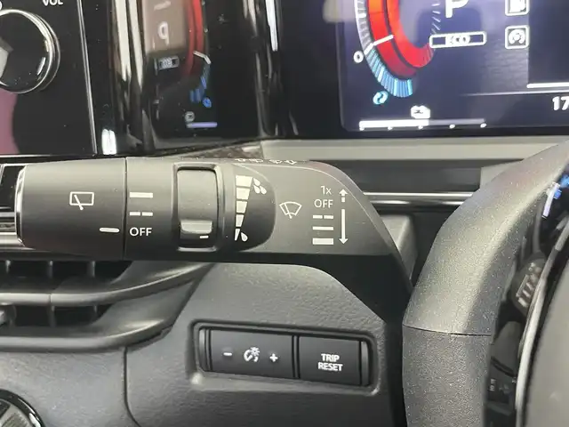 日産 オーラ ニスモ 茨城県 2022(令4)年 1.8万km スーパーブラック 純正９インチナビ　アラウンドビューモニター　ＢＳＭ　プロパイロット　レーダークルーズコントロール　ビルトインＥＴＣ２．０　デジタルインナーミラー　ワイヤレス充電　ＨＤＭＩ　純正アルミ　ＬＥＤ　ＴＶ