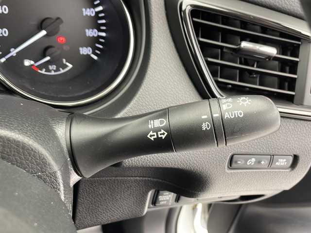 日産 エクストレイル 20Xi レザーエディション 千葉県 2020(令2)年 5.5万km ブリリアントホワイトパール 禁煙車/4WD/ALPINEナビ/CD/DVD/フルセグTV/Bluetooth/プロパイロット/レーダークルーズコントロール/アラウンドビューモニター/デジタルインナーミラー/コーナーセンサー/パワーバックドア/D+N席パワーシート/D+N席シートヒーター/電動パーキングブレーキ/オートブレーキホールド/LEDヘッドライト/フォグライト/オートライト/ルーフレール/ETC/プッシュスタート/スマートキー/保証書/取扱説明書/純正18インチアルミ