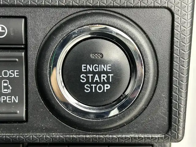 ダイハツ タント カスタム X 福岡県 2021(令3)年 4.9万km シャイニングホワイトパール 純正ナビ（フルセグＴＶ）　/バックカメラ　/ＥＴＣ　/コーナーセンサー　/衝突軽減ブレーキ　/横滑り防止装置　/アイドリングストップ　/両側電動スライドドア　/シートヒーター　/ハーフレザー　/純正１４インチＡＷ　/ＬＥＤ