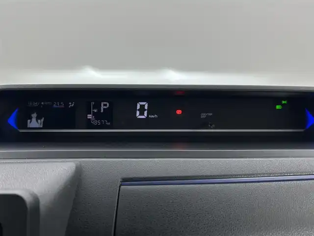 ダイハツ タント カスタム X 福岡県 2021(令3)年 4.9万km シャイニングホワイトパール 純正ナビ（フルセグＴＶ）　/バックカメラ　/ＥＴＣ　/コーナーセンサー　/衝突軽減ブレーキ　/横滑り防止装置　/アイドリングストップ　/両側電動スライドドア　/シートヒーター　/ハーフレザー　/純正１４インチＡＷ　/ＬＥＤ