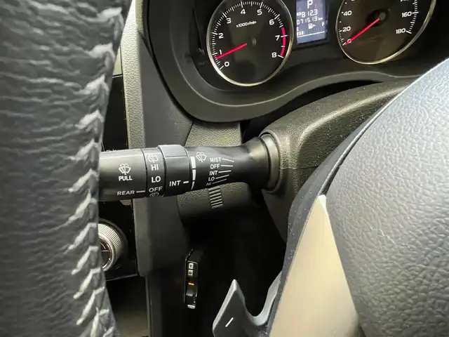 スバル インプレッサ スポーツ 1．6i－L 道東・釧路十勝 2015(平27)年 7.2万km クリスタルホワイトP ４WD/パドルシフト/横滑り防止装置/アイドリングストップ/オートエアコン/社外ナビ/（CD/DVD/フルセグ/USB/Bluetooth）/バックカメラ/ETC/ドライブレコーダー/HIDヘッドランプ/フォグランプ/ドアバイザー/社外15インチスチールホイール/純正フロアマット