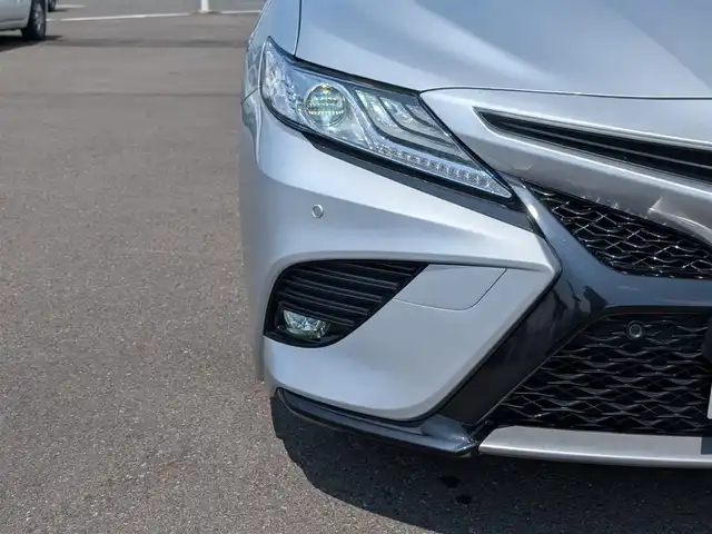 トヨタ カムリ WS 福井県 2019(平31)年 9.2万km シルバーM 純正ナビ/フルセグTV/バックカメラ/トヨタセーフティセンス/追従クルコン/ドラレコ/ETC/レーダー探知機/LEDヘッドライト/オートライト/オートハイビーム/スマートキー/スペアキー/プッシュスタート/ステアリングスイッチ/パワーシート/ハーフレザーシート/純正AW