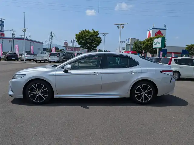トヨタ カムリ WS 福井県 2019(平31)年 9.2万km シルバーM 純正ナビ/フルセグTV/バックカメラ/トヨタセーフティセンス/追従クルコン/ドラレコ/ETC/レーダー探知機/LEDヘッドライト/オートライト/オートハイビーム/スマートキー/スペアキー/プッシュスタート/ステアリングスイッチ/パワーシート/ハーフレザーシート/純正AW