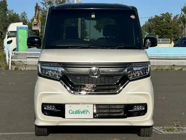 ホンダ Ｎ ＢＯＸ カスタム G EX ターボ ホンダセンシング 道央・札幌 2017(平29)年 8.2万km プレミアムホワイトパールⅡ ４WD/純正ディーラーOPナビ/CD/DVD/BT/フルセグ/ホンダセンシング/衝突被害軽減ブレーキ/横滑り防止装置/アダプティブクルーズコントロール/レーンキープアシスト/リアコーナーセンサー/バックカメラ/ビルトインETC/ECONモード/両側パワースライドドア/前席シートヒーター/ハーフレザーシート/ステアリングリモコン/パドルシフト/プッシュスタート/スマートキー/純正リモートスタート/LEDヘッドライト/オートライト/オートハイビーム/フォグランプ/電動格納ミラー/ヒーテッドドアミラー/ウィンカーミラー/純正フロアマット