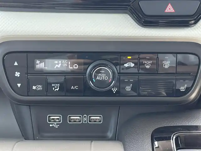 ホンダ Ｎ ＷＧＮ L 滋賀県 2023(令5)年 0.1万km プラチナホワイトパール 純正ナビ/・フルセグTV/・Bluetooth /・USB/バックカメラ/レーンキープアシスト/衝突軽減ブレーキ/前後ドライブレコーダー/シートヒーター/追従クルーズコントロール/プッシュスタート/スマートキー/電動パーキングブレーキ/オートブレーキホールド/オートリトラミラー/ドアバイザー/ＬＥＤヘッドライト/オートハイビーム/純正フロアマット