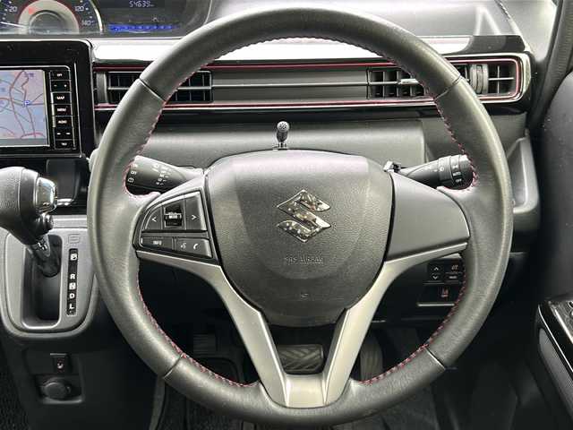 スズキ ワゴンＲ スティングレー HYBRID X 沖縄県 2018(平30)年 5.5万km ブレイブカーキP ワンオーナー/純正ナビ　/　（ＡＭ／ＦＭ／ＣＤ／ＤＶＤ／ＢＴ）　/フルセグＴＶ　/全周囲カメラ　/衝突軽減　/レーンキープ　/シートヒーター　/ＨＵＤ　/LEDヘッドライト/フォグ/オートライト　/純正フロアマット　/純正14インチAW　/スマートキー2本　/前後ドラレコ