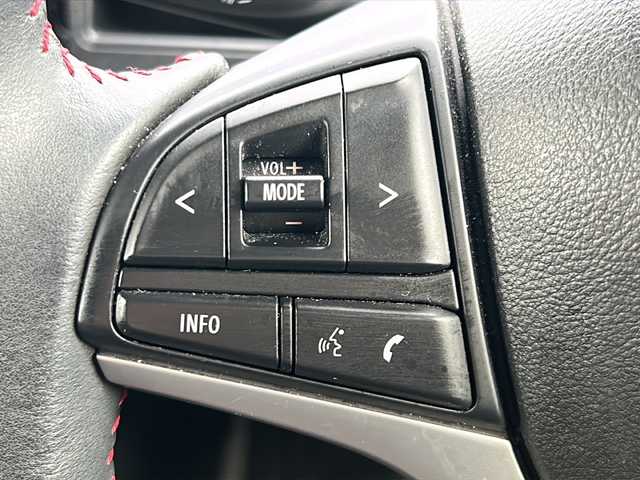 スズキ ワゴンＲ スティングレー HYBRID X 沖縄県 2018(平30)年 5.5万km ブレイブカーキP ワンオーナー/純正ナビ　/　（ＡＭ／ＦＭ／ＣＤ／ＤＶＤ／ＢＴ）　/フルセグＴＶ　/全周囲カメラ　/衝突軽減　/レーンキープ　/シートヒーター　/ＨＵＤ　/LEDヘッドライト/フォグ/オートライト　/純正フロアマット　/純正14インチAW　/スマートキー2本　/前後ドラレコ