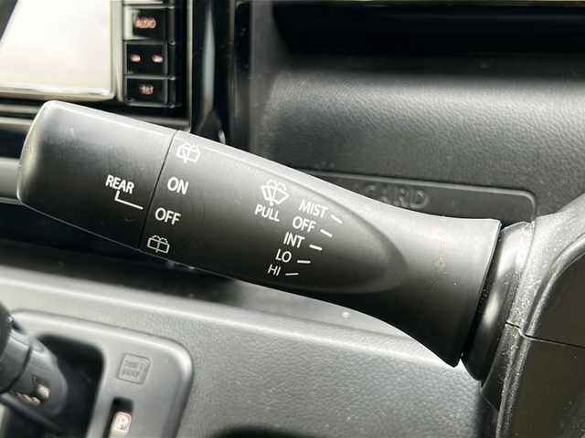 スズキ ワゴンＲ スティングレー HYBRID X 沖縄県 2018(平30)年 5.5万km ブレイブカーキP ワンオーナー/純正ナビ　/　（ＡＭ／ＦＭ／ＣＤ／ＤＶＤ／ＢＴ）　/フルセグＴＶ　/全周囲カメラ　/衝突軽減　/レーンキープ　/シートヒーター　/ＨＵＤ　/LEDヘッドライト/フォグ/オートライト　/純正フロアマット　/純正14インチAW　/スマートキー2本　/前後ドラレコ