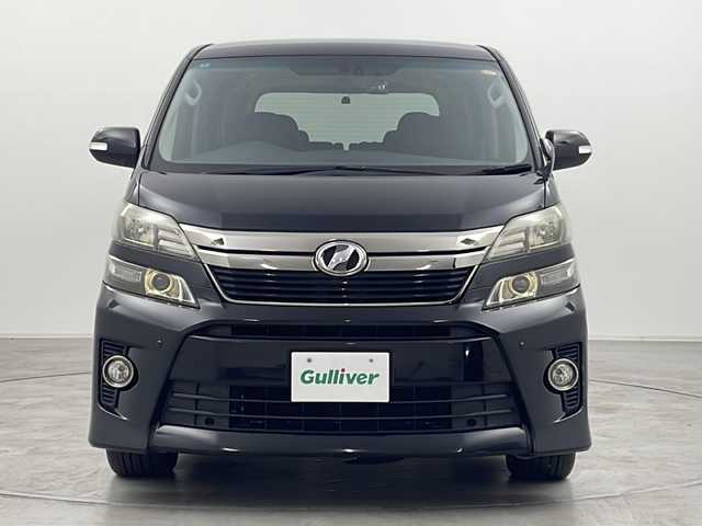 トヨタ ヴェルファイア 2．4Z ゴールデンアイズⅡ 群馬県 2014(平26)年 6.9万km ブラック ９型ナビ　10.2型後席モニター　バックカメラ　両側電動スライドドア　クルーズコントロール　電動リアゲート　ハーフレザー　ETC コーナーセンサー　ドライブレコーダー　HIDヘッドライト　禁煙