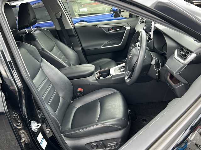トヨタ ＲＡＶ４ G Zパッケージ 茨城県 2020(令2)年 7.9万km アティチュードブラックマイカ 純正ディスプレイオーディオ/(地デジTV・BT)/純正ETC/被害軽減システム/プッシュスタート/バックカメラ（全方位）/カーテンシールドエアバック/ステアリングヒーター/デジタルインナーミラー/取扱説明書/保証書