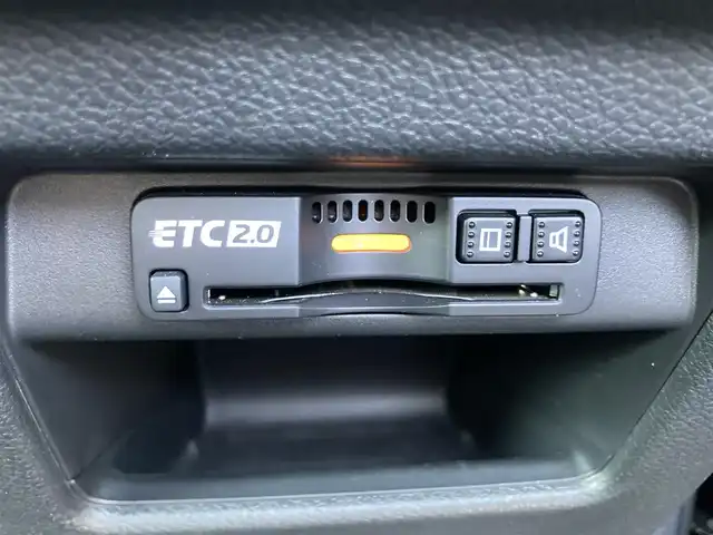 ホンダ ＣＲ－Ｖ ハイブリッド e:HEV EX ブラックED 鳥取県 2022(令4)年 1.9万km クリスタルブラックパール ４・W・D　ハイブリット/純正ナビ/TV/DVD/CD/BT/バックカメラ/サンルーフ/ホンダセンシング/ブラインドスポットモニター/レーダークルーズコントロール/黒レザーシート/前席パワーシート/全席シートヒーター/ETC２．０/ドライブレコーダー（前後）/LEDヘットライト/純正18インチアルミホイール/プッシュエンジンスタート/パドルシフト/スマートキー