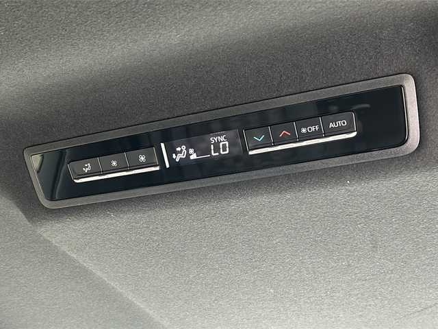 トヨタ ヴォクシー ハイブリッド S－Z 茨城県 2023(令5)年 1.3万km ホワイトパールクリスタルシャイン 純正ナビ/【AM・FM・BT・USB】/シートヒーター/ブレーキホールド/レーダークルコン/電動パーキングブレーキ/ETC/Bカメラ/前後コーナーセンサー/両側パワスラ/100V電源/オートライト/オートハイビーム/LEDライト/純正アルミホイール
