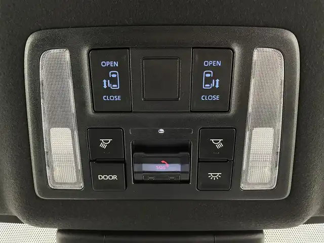 トヨタ ヴォクシー ハイブリッド S－Z 大阪府 2023(令5)年 1.3万km ホワイトパールクリスタルシャイン トヨタセーフティセンス/　・プリクラッシュセーフティ/　・レーンディパーチャーアラート/　・レーントレーシングアシスト/　・オートマチックハイビーム/　・レーダークルーズコントロール/　・ロードサインアシスト/純正メモリナビ/　　BT/USB/バックカメラ/両側パワースライドドア/LEDオートライト/フォグランプ/シートヒーター/純正17インチアルミホイール/クリアランスソナー/アイドリングストップ/スマートキー/ビルトインETC