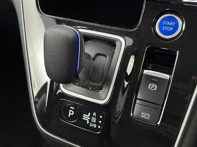 日産 セレナ e－パワー ハイウェイスター V 宮城県 2020(令2)年 4.7万km アズライトブルー プロパイロット/アラウンドビューモニター/車線逸脱支援/インテリジェントパーキングアシスト/ブラインドスポットモニター/両側パワースライドドア/ハンズフリーオートスライド/純正フリップダウンモニター/純正10インチSDナビ/・BT.CD.DVD.USB.SD/フルセグTV/前席シートヒーター/ビルトインETC/ドライブレコーダー（FR）/ステアリングスイッチ/ステアリングヒーター/プッシュスタート/スマートキー/電動パーキングブレーキ/LEDヘッドライト/LEDフォグライト/純正フロアマット/純正15AW/シートバックテーブル/ロールサンシェード/ドアバイザー
