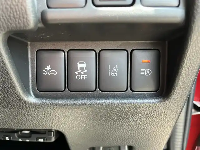 日産 デイズ ルークス ハイウェイスターX 滋賀県 2020(令2)年 4.1万km スパークリングレッドM 禁煙車/純正ナビ/CD/DVD/Bluetooth/フルセグTV/アラウンドビューカメラ/ETC/片側パワースライドドア/エマージェンシーブレーキ/オートライト/LED/オートハイビーム/純正アルミホイール/アイドリングストップ