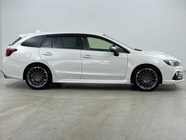 スバル レヴォーグ 1．6STIスポーツアイサイト 道央・札幌 2016(平28)年 3.1万km クリスタルホワイトP ・4WD/・ワンオーナー/・純正ナビ&フルセグ&CD&DVD&BT/・アイサイト/・レーンキープアシスト/・先行車発進お知らせ/・スバルリヤビークルディテクション/・リアピークルディテクション/・車線逸脱警報/・アダプティブクルーズコントロール/・バックカメラ/・サイドカメラ/・レザーシート/・パワーシート/・メモリーシート/・シートヒーター/・革巻きステアリング/・パドルシフト/・オートマチックハイビーム/・ハイビームアシスト/・オートライト/・LEDヘッドライト/・ヒルスタートアシスト/・ルーフキャリア/・STI専用マフラー/・横滑り防止/・ETC/・SIドライブ/・アイドリングストップ/・スマートキー