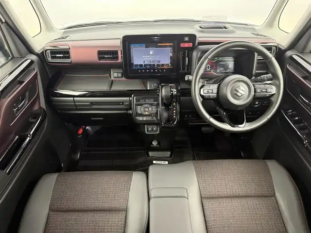 スズキ スペーシア カスタム HYBRID XS ターボ 愛知県 2024(令6)年 1.3万km ピュアホワイトパール/ブラック2トーン デュアルセンサーサポートブレーキII/・誤発進抑制機能/・後方誤発進抑制機能/・低速時ブレーキサポート/・パーキングセンサー/・車線逸脱警報機能/・車線逸脱抑制機能/・ふらつき警報機能/・発進お知らせ機能/・標識認識機能/・ヘッドアップディスプレイ/・アダプティブクルーズコントロール/・車線維持支援機能/純正9インチナビ/（Bluetooth/フルセグTV/DVD/USB/HDMI）/アルパイン後席用9インチモニター/全方位カメラ/ヘッドアップディスプレイ/シートヒーター/ステアリングヒーター/サーキュレーター/ETC2.0/テレビキャンセラー/パドルシフト/ロールサンシェード/電子パーキング/純正フロアマット/純正LEDライト/純正15インチAW/後席テーブル