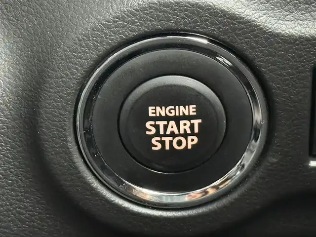 スズキ スペーシア カスタム HYBRID XS ターボ 愛知県 2024(令6)年 1.3万km ピュアホワイトパール/ブラック2トーン デュアルセンサーサポートブレーキII/・誤発進抑制機能/・後方誤発進抑制機能/・低速時ブレーキサポート/・パーキングセンサー/・車線逸脱警報機能/・車線逸脱抑制機能/・ふらつき警報機能/・発進お知らせ機能/・標識認識機能/・ヘッドアップディスプレイ/・アダプティブクルーズコントロール/・車線維持支援機能/純正9インチナビ/（Bluetooth/フルセグTV/DVD/USB/HDMI）/アルパイン後席用9インチモニター/全方位カメラ/ヘッドアップディスプレイ/シートヒーター/ステアリングヒーター/サーキュレーター/ETC2.0/テレビキャンセラー/パドルシフト/ロールサンシェード/電子パーキング/純正フロアマット/純正LEDライト/純正15インチAW/後席テーブル