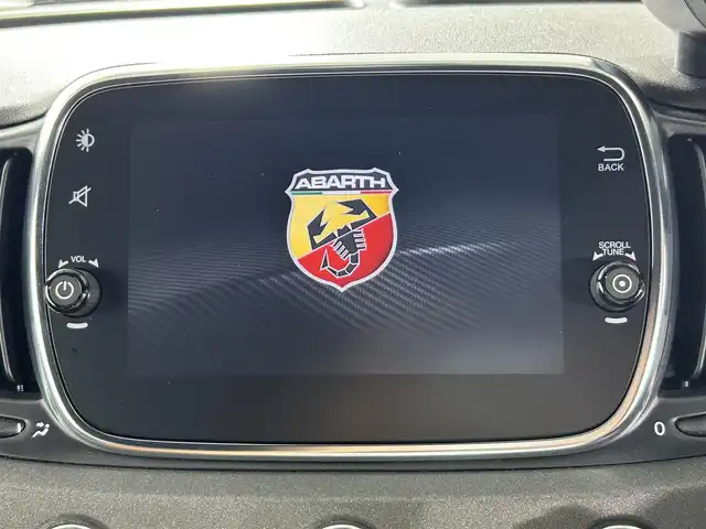 アバルト ５９５ コンペティツィオーネ 佐賀県 2020(令2)年 0.7万km グレー 純正ディスプレイオーディオ/Bluetooth/AM/FM/USB/ETC/前方・後方ドライブレコーダー/パドルシフト/純正フロアマット/純正17インチアルミホイール/キャリパー