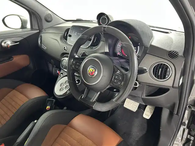 アバルト ５９５ コンペティツィオーネ 佐賀県 2020(令2)年 0.7万km グレー 純正ディスプレイオーディオ/Bluetooth/AM/FM/USB/ETC/前方・後方ドライブレコーダー/パドルシフト/純正フロアマット/純正17インチアルミホイール/キャリパー
