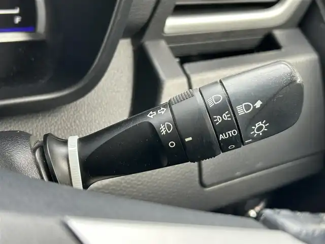 トヨタ ルーミー カスタムG 長崎県 2017(平29)年 11.2万km レーザーブルークリスタルシャイン ワンオーナー/純正ナビ（ＡＭ／ＦＭ／ＴＶ／ＢＴ／ＳＤ／ＤＩＳＣ）/バックカメラ/ＥＴＣ/両側パワースライドドア/クルーズコントロール/前席シートヒーター/純正アルミ/純正フロアマット/フォグランプ/ウィンカーミラー/保証書/取扱説明書/記録簿