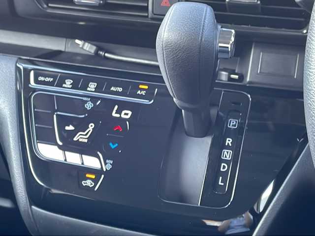 日産 ルークス ハイウェイスター X 山口県 2025(令7)年 0.5万km フローズンバニラパール ワンオーナー/純正9インチナビ/BT/SD/フルセグTV/全周囲カメラ/左後パワースライドドア（フットセンサー付き)/右後イージークローザードア/純正LＥＤヘッドライト/純正フォグランプ/オートライト/ヘッドライトレベライザー/純正14インチアルミホイール/ステアリングスイッチ/天井サーキュレーター/プラズマクラスター/衝突被害軽減ブレーキ/LKA/横滑り防止/コーナーセンサー/アイドリングストップ/スマートキー×２/前後タイプドライブレコーダー/ビルトインETC/純正フロアマット/純正ドアバイザー/電動格納ウインカードアミラー