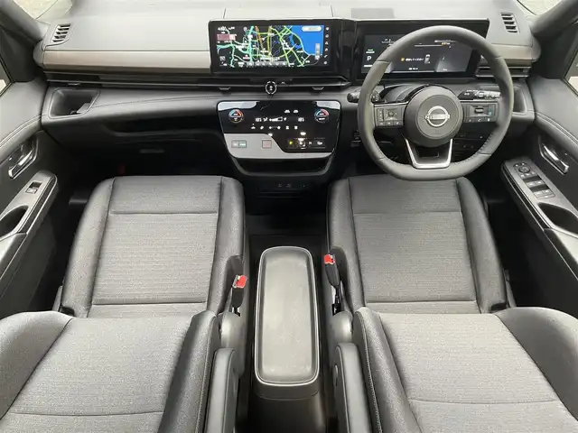 日産 セレナ e－パワー ハイウェイスター V 滋賀県 2025(令7)年 0.1万km未満 プリズムホワイト 純正12.3インチナビ/【Bluetooth/USB/HDMI/フルセグTV】/全方位カメラ/プロパイロット/クリアランスソナー/ブラインドスポットワーニング/衝突軽減ブレーキ/両側パワースライドドア/LEDヘッドライト/オートライト/オートマチックハイビーム/ビルトインETC2.0/ハーフレザーシート/前後ドライブレコーダー/デジタルインナーミラー/ワイヤレス充電/プッシュスタート/スマートキー/ステアリングリモコン