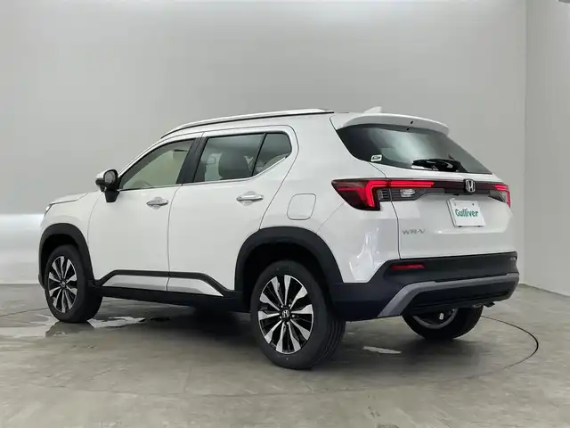 ホンダ ＷＲ－Ｖ Z+ 埼玉県 2024(令6)年 0.1万km プラチナホワイトパール 純正ナビ　バックカメラ　ホンダセンシング　アダクティブクルーズコントロール　純正フロアマット　純正アルミホイール　オートライト　スマートキー　ハーフレザーシート　ＬＥＤヘッドライト　地デジフルセグ