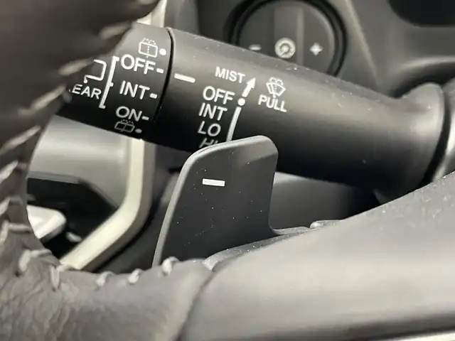 ホンダ ＷＲ－Ｖ Z+ 埼玉県 2024(令6)年 0.1万km プラチナホワイトパール 純正ナビ　バックカメラ　ホンダセンシング　アダクティブクルーズコントロール　純正フロアマット　純正アルミホイール　オートライト　スマートキー　ハーフレザーシート　ＬＥＤヘッドライト　地デジフルセグ
