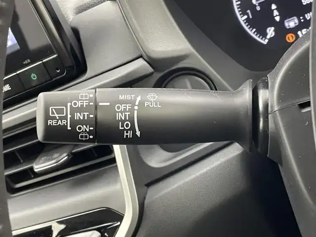 ホンダ ＷＲ－Ｖ Z+ 埼玉県 2024(令6)年 0.1万km プラチナホワイトパール 純正ナビ　バックカメラ　ホンダセンシング　アダクティブクルーズコントロール　純正フロアマット　純正アルミホイール　オートライト　スマートキー　ハーフレザーシート　ＬＥＤヘッドライト　地デジフルセグ