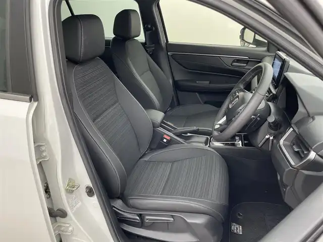 ホンダ ＷＲ－Ｖ Z+ 埼玉県 2024(令6)年 0.1万km プラチナホワイトパール 純正ナビ　バックカメラ　ホンダセンシング　アダクティブクルーズコントロール　純正フロアマット　純正アルミホイール　オートライト　スマートキー　ハーフレザーシート　ＬＥＤヘッドライト　地デジフルセグ