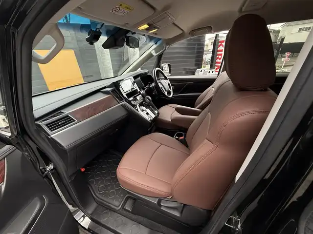 三菱 デリカＤ：５ P 埼玉県 2020(令2)年 3万km ダイヤモンドブラックマイカ ＜GIGEARオフロードカスタム＞/1.5インチリフトアップ（純正あり）/フロントグリルガード＆LEDフォグライト/3インチブルバー/オーバーフェンダー/ルーフラック【アルミブラック】/リアラダー/＜その他＞/社外１６インチＡＷ/社外メモリナビ【KENWOOD】/Bluetoothオーディオ/フルセグテレビ/フリップダウンモニター/ETC/ドライブレコーダー【コムテック】/全方位カメラ/電動オートサイドステップ/両側パワースライドドア/パワーバックドア/パワーシート（D席、N席)/シートヒーター/シートカバー【Clazzio】/クルーズコントロール（追従機能付)/パドルシフト/プッシュスタート/LEDヘッドライト/スマートキー×2