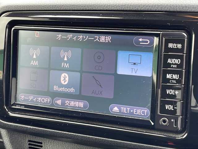 トヨタ ヴィッツ F セーフティエディション 徳島県 2018(平30)年 7.1万km クリアブルークリスタルシャイン 純正ナビ　NSCD-W66/（ラジオ/CD/SD/BT/AUX/ワンセグ）/ドアバイザー/前方ドライブレコーダー/純正フロアマット/オートライト/ハロゲンヘッドライト/レーンキープアシスト/横滑り防止装置/衝突被害軽減システム/スペアキー/スマートキー/新車時保証書