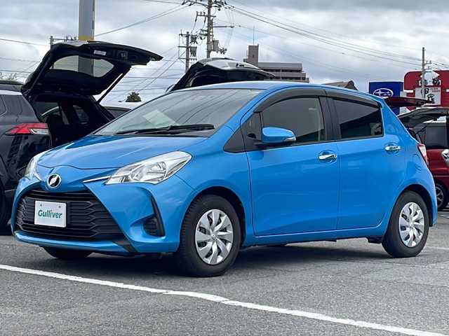 トヨタ ヴィッツ F セーフティエディション 徳島県 2018(平30)年 7.1万km クリアブルークリスタルシャイン 純正ナビ　NSCD-W66/（ラジオ/CD/SD/BT/AUX/ワンセグ）/ドアバイザー/前方ドライブレコーダー/純正フロアマット/オートライト/ハロゲンヘッドライト/レーンキープアシスト/横滑り防止装置/衝突被害軽減システム/スペアキー/スマートキー/新車時保証書