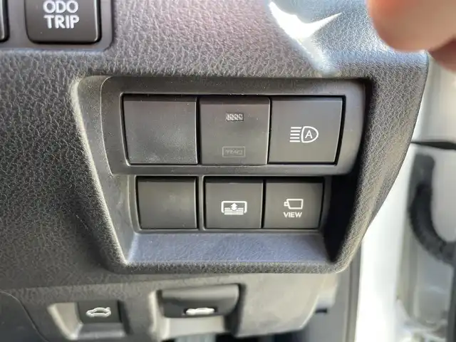 レクサス ＩＳ 300h バージョンL 愛知県 2021(令3)年 3.8万km ソニッククォーツ ワンオーナー/禁煙車/純正メモリナビ/　AM/FM/CD/DVD/BT/フルセグ/バック・全周囲カメラ/前後ドライブレコーダー/前席パワーシート/前席エアシート/シートヒーター/D席ポジションメモリシート/革巻きステアリング/ステアリングヒーター/パドルシフト/電子パーキング/リアサンシェード/ビルトインETC2.0/クルーズコントロール（ACC）/レーンキープアシスト（LDA/LTA）/プリクラッシュセーフティ（PCS）/前後クリアランスソナー（ICS）/横滑り防止装置/オートマチックハイビーム（AHB）/オートライト/三眼LEDヘッドライト/純正19インチAW/純正フロアマット/W＋サイドエアバック/取説/保証書/スペアキー/カードキー